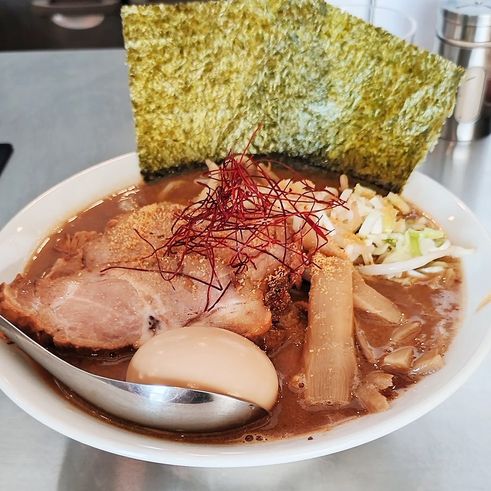 黒潮拉麺の特製濃厚味噌ラーメンの写真